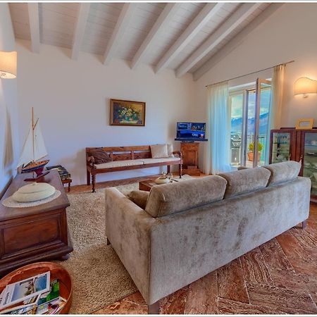 Villa Aquarius - Larihome A08 Vercana Dış mekan fotoğraf